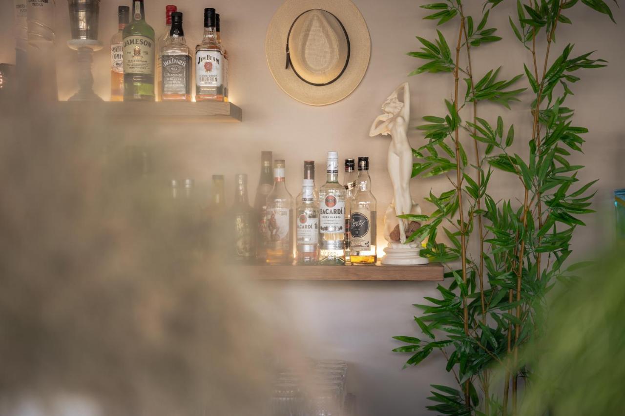Vice Hotel Лаганас Екстериор снимка